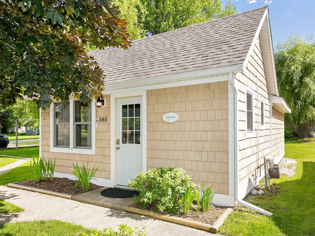 Willow Tree Cottages Lakeview Cottages in Ludington, MI Vacation